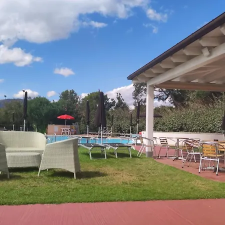 ホテル Li Suari Club Village