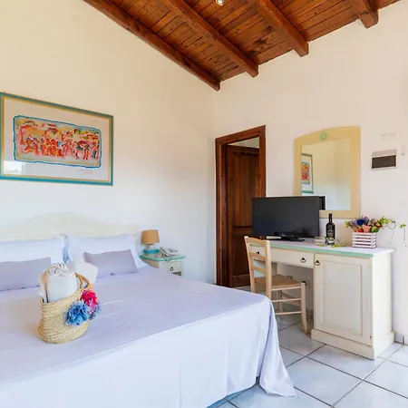 Li Suari Club Village Hotel 4*