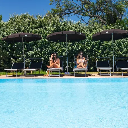 Hotel Li Suari Club Village San Teodoro (Sardinia)