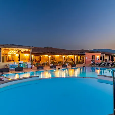 Hotel Li Suari Club Village 4*