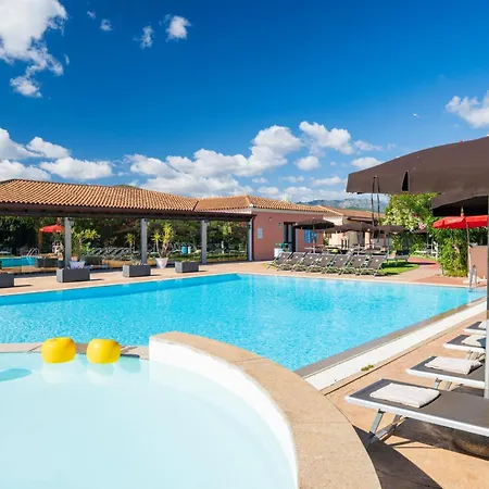 Hotel Li Suari Club Village 4*
