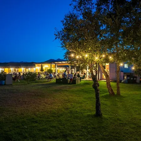 Li Suari Club Village Hotel