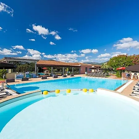 Hotel Li Suari Club Village 4*