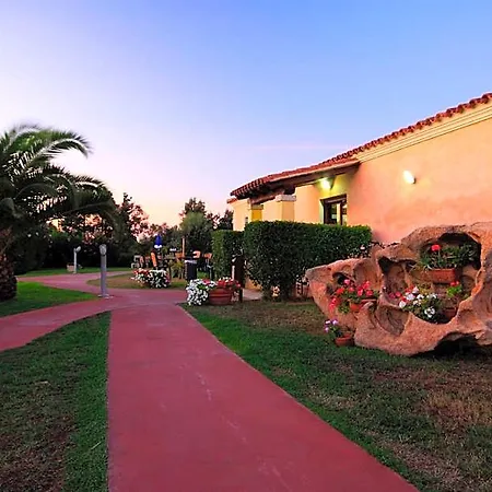 Li Suari Club Village 4* San Teodoro (Sardinia)