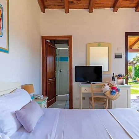 Li Suari Club Village 4* San Teodoro (Sardinia)