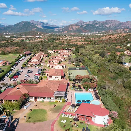 Li Suari Club Village 4*