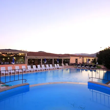 Li Suari Club Village 4* San Teodoro (Sardinia)