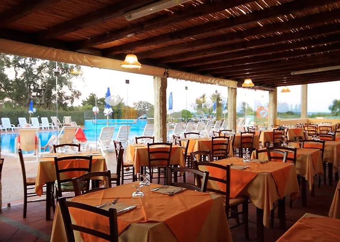 Li Suari Club Village Hotel