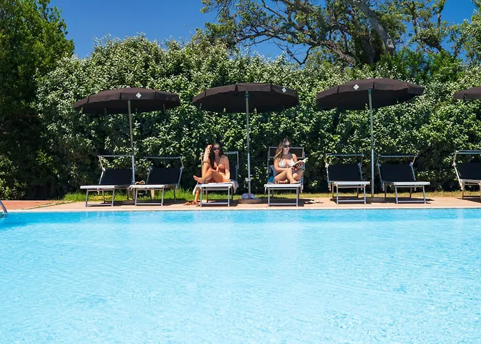 Otel Li Suari Club Village San Teodoro (Sardinia)