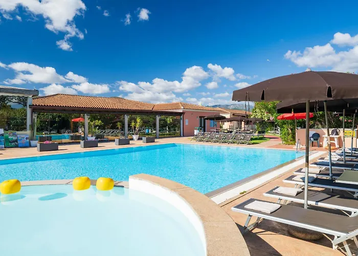 Ξενοδοχείο Li Suari Club Village 4*