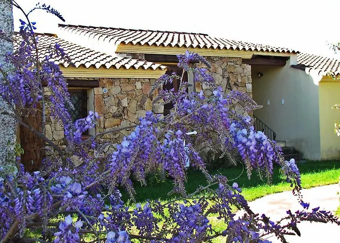 Li Suari Club Village 4*