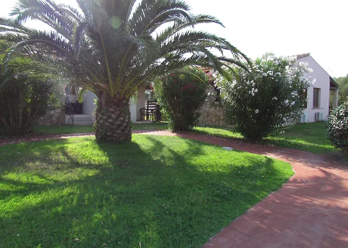 Otel Li Suari Club Village San Teodoro (Sardinia)