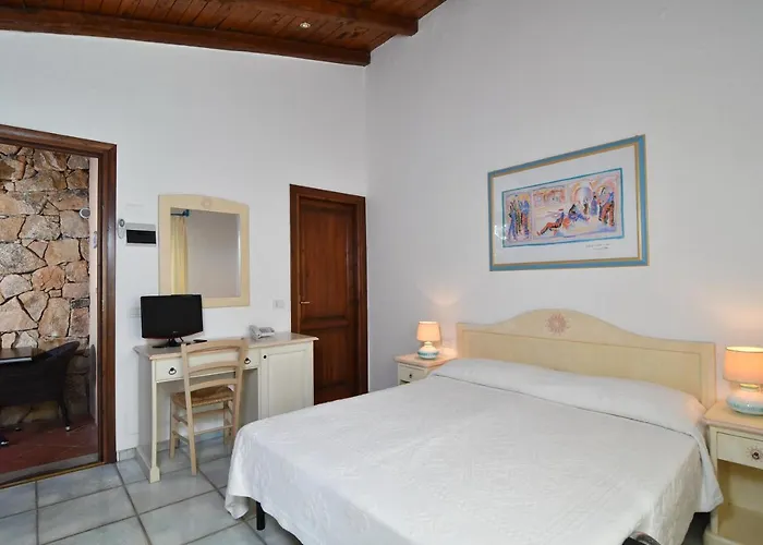 Hotel Li Suari Club Village San Teodoro (Sardinia)