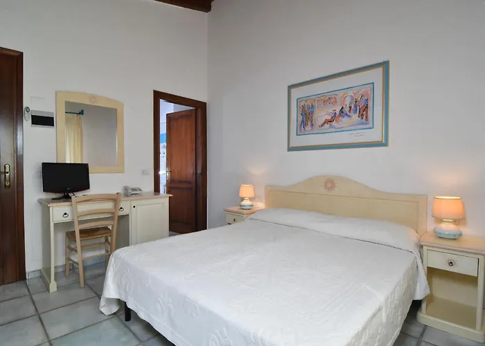 Li Suari Club Village 4*